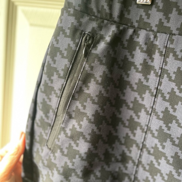 Lane Bryant Women’s Dark Houndstooth Ankle Length Pants - Picture 3 of 4